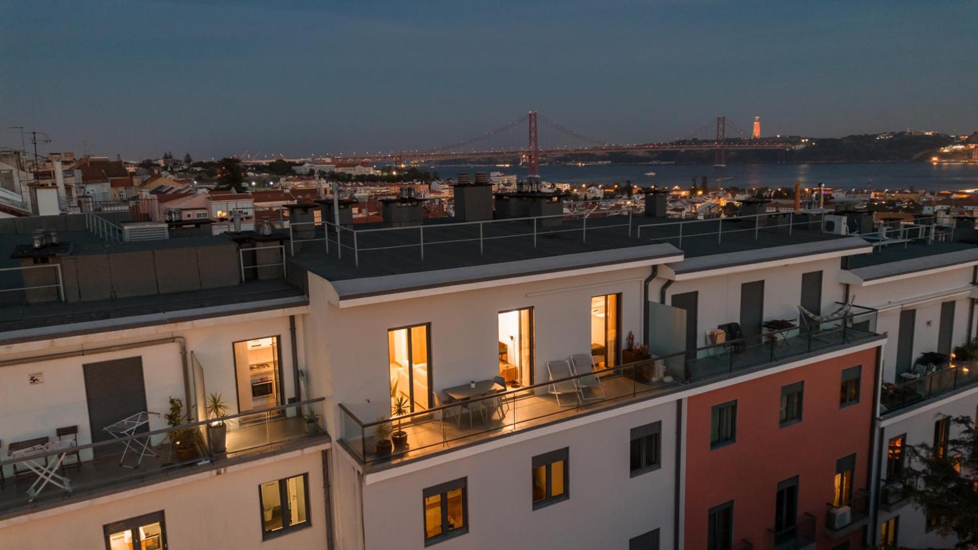 דירות ליסבון Premium Flat At Ajuda/Belem With Balcony, Parking! מראה חיצוני תמונה